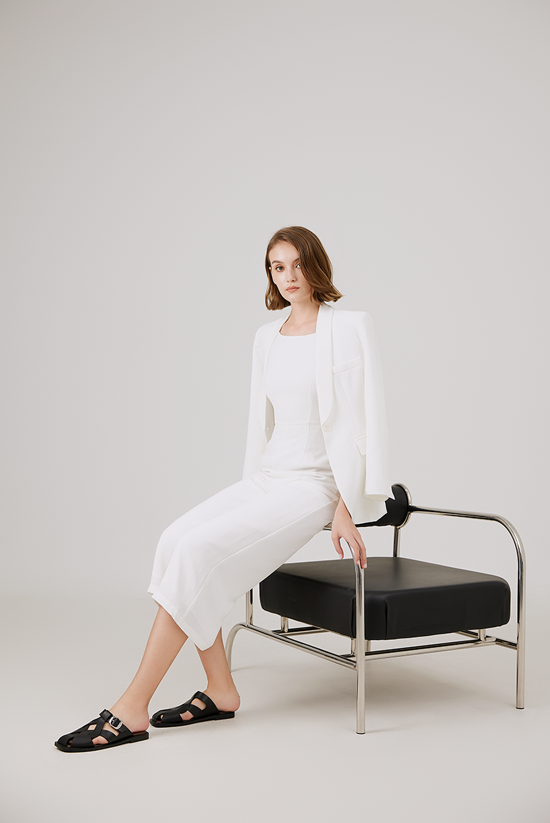 Shawl Lapel Collar Blazer in White Shawl Lapel Collar Blazer in White