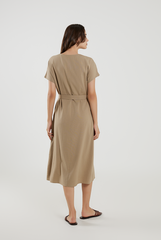 Batwing Sleeves Midi Dress in Khaki Batwing Sleeves Midi Dress in Khaki