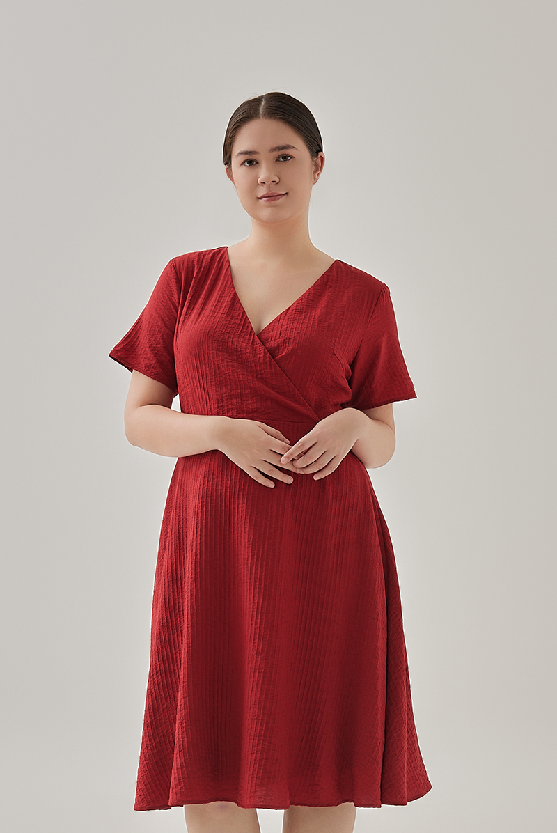 Demi V-Neck Textured Skater Dress in Burgundy