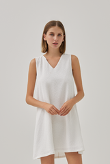 Luna Textured V-Neck Flowy Dress in White