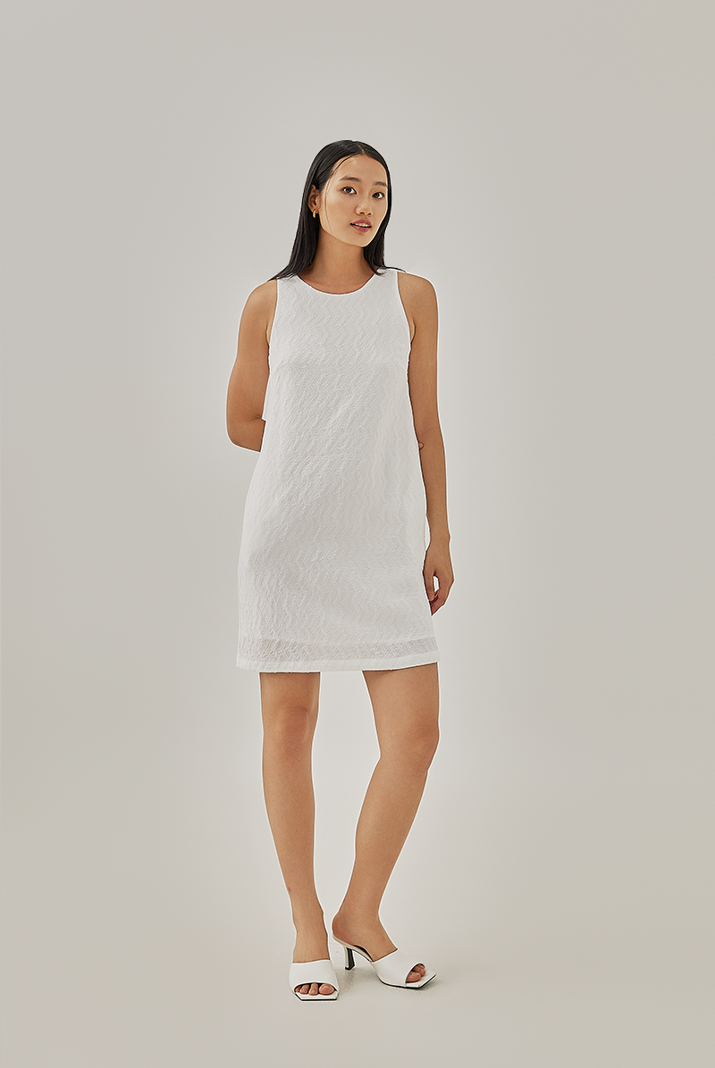 Merlia Textured Shift Dress in White