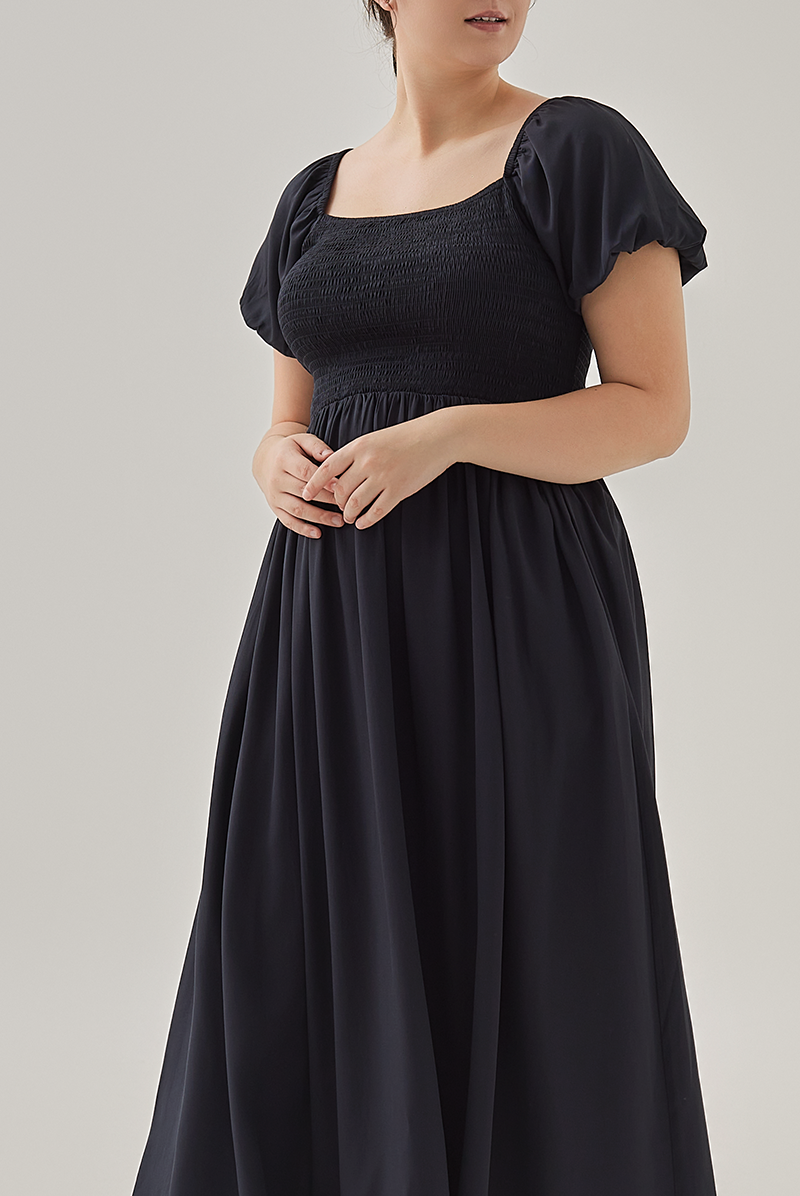 Quinn Puff Sleeves Smocked Dress in Navy Blue