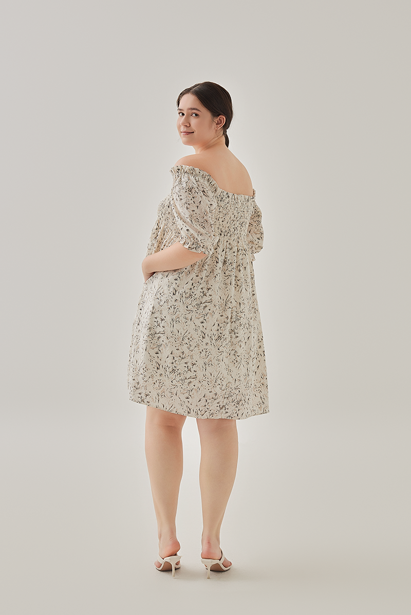 Niana Smocked Floral Babydoll Dress in Rice