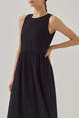 Terra Textured Sleeveless Halter Dress in Black