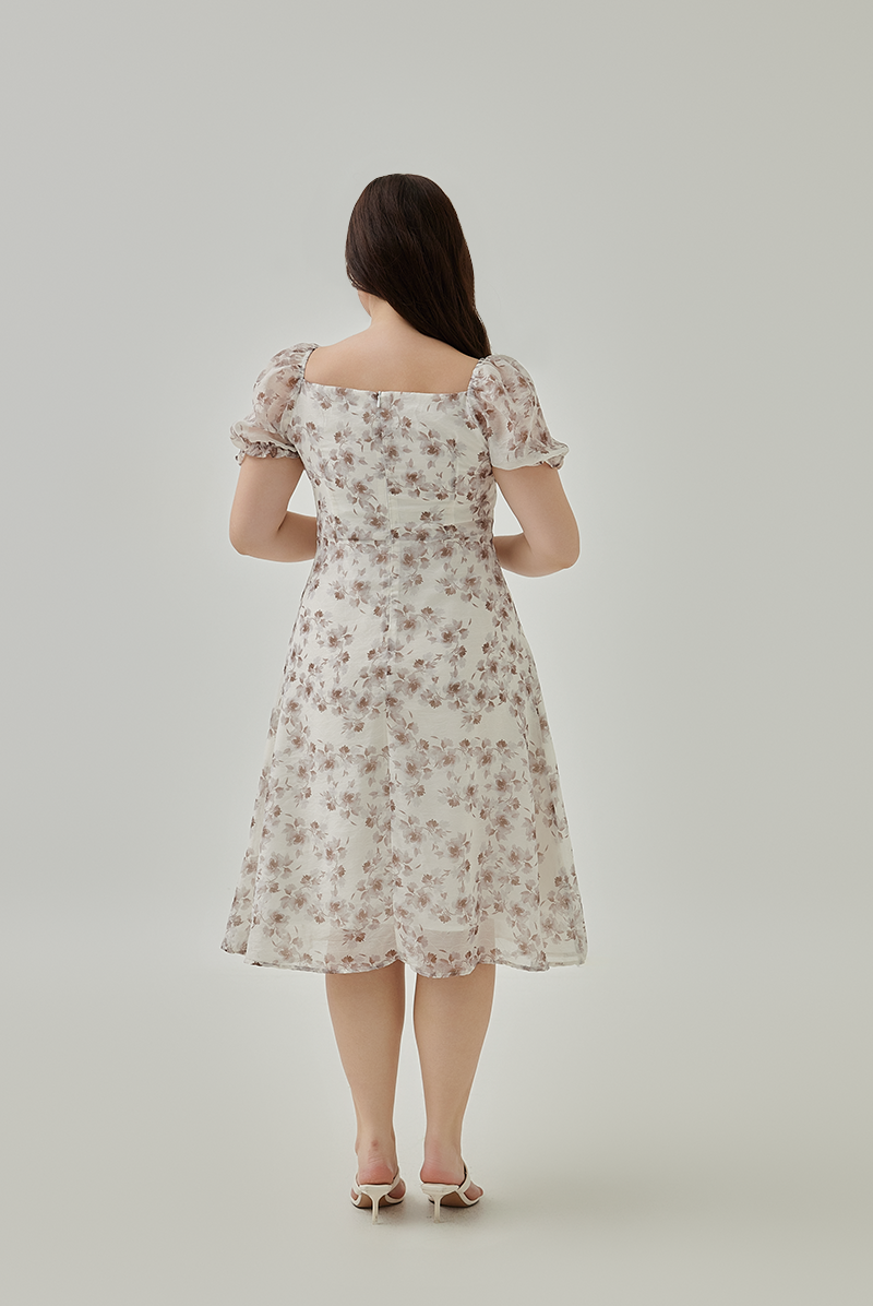 Erene Floral Midi Dress in White XL