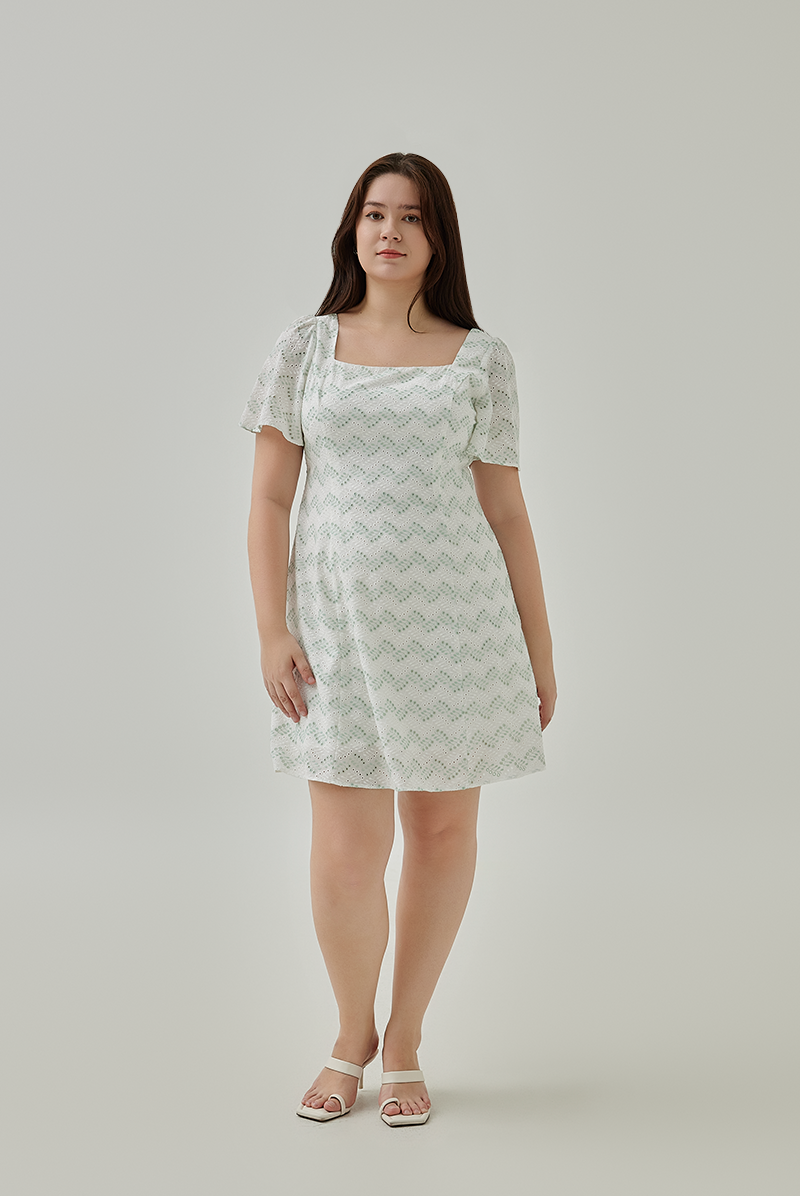 Nella Printed Flared Sleeves Dress in White XL