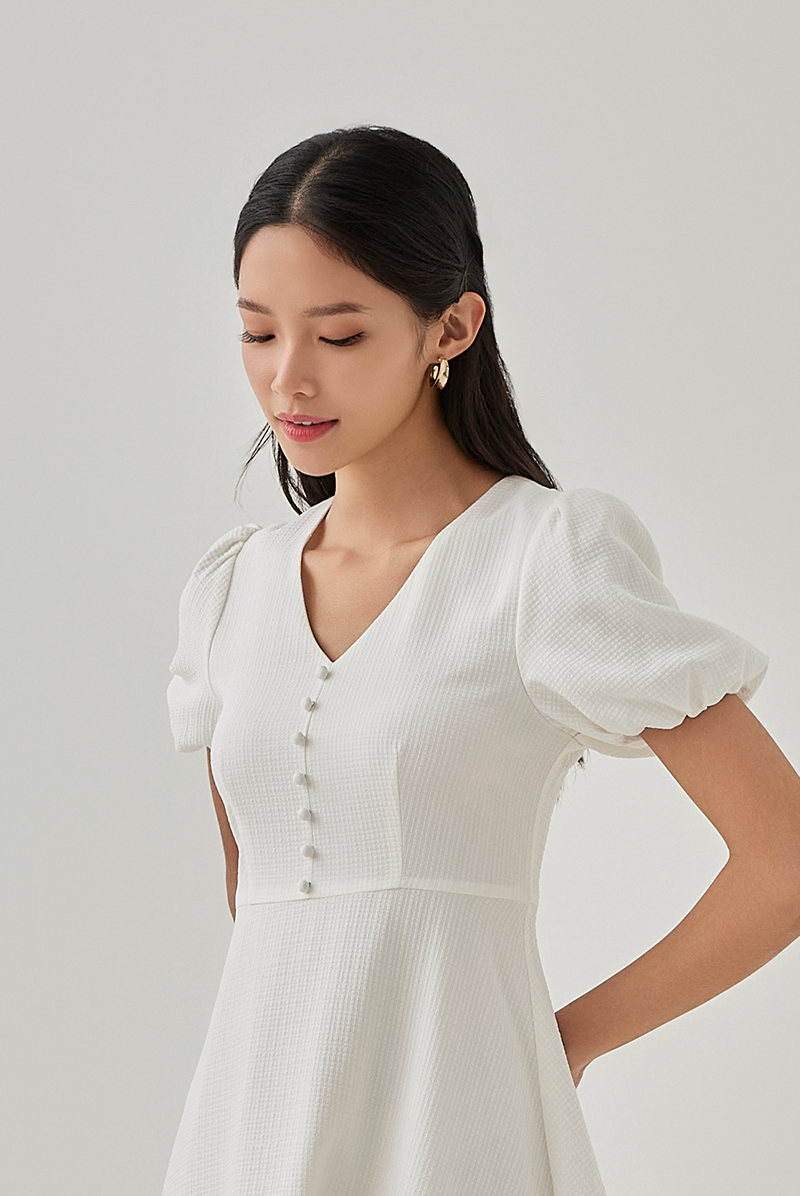 Eliza Puff Sleeves Textured Dress in White