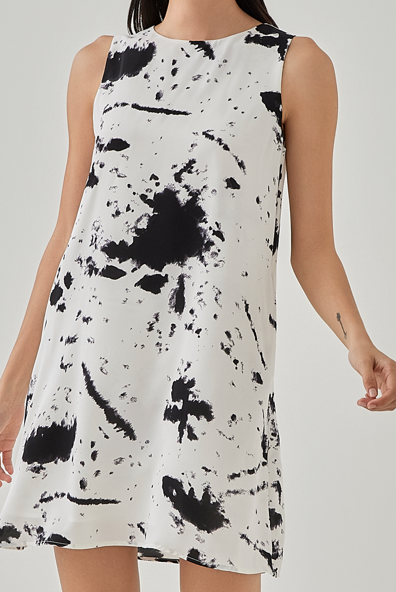 Britta Abstract Shift Dress in White