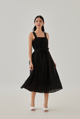 Yanet Elasticated Neckline Midi Dress in Black