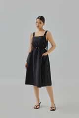 Nyx Drawstring Cargo Pocket Midi Dress