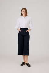 Cropped Pants in Navy Blue