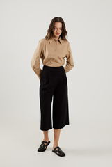 Cropped Wide Leg Pants in Black 
