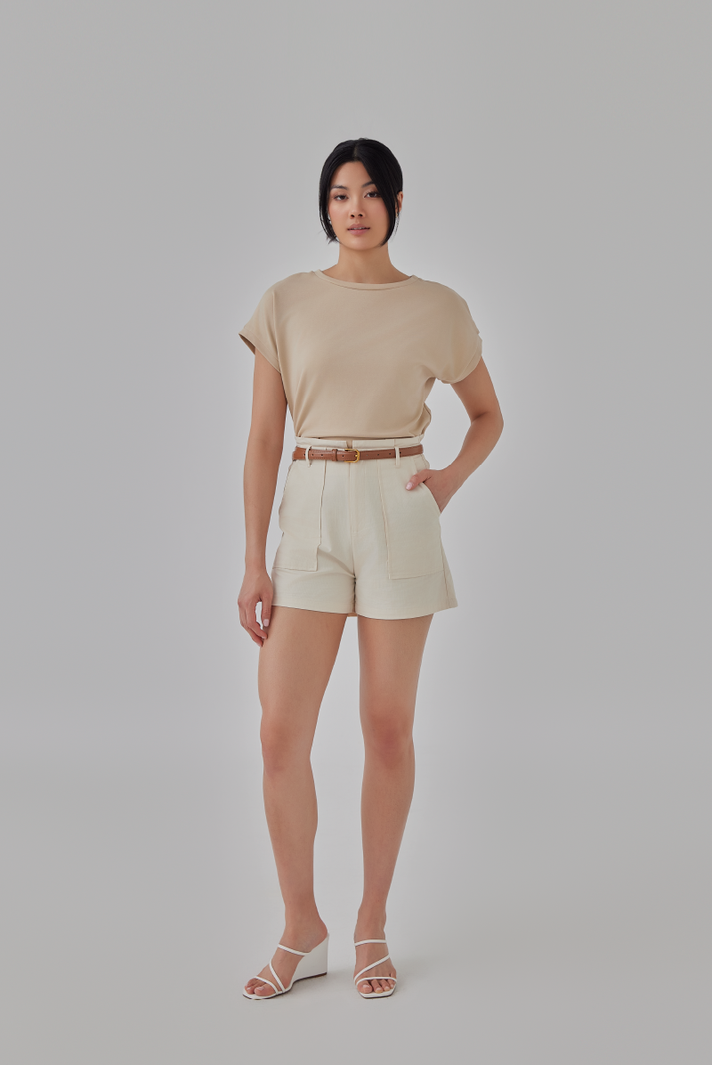 Gold Buckle Leather Belt in Camel