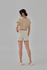 Gold Buckle Leather Belt in Camel