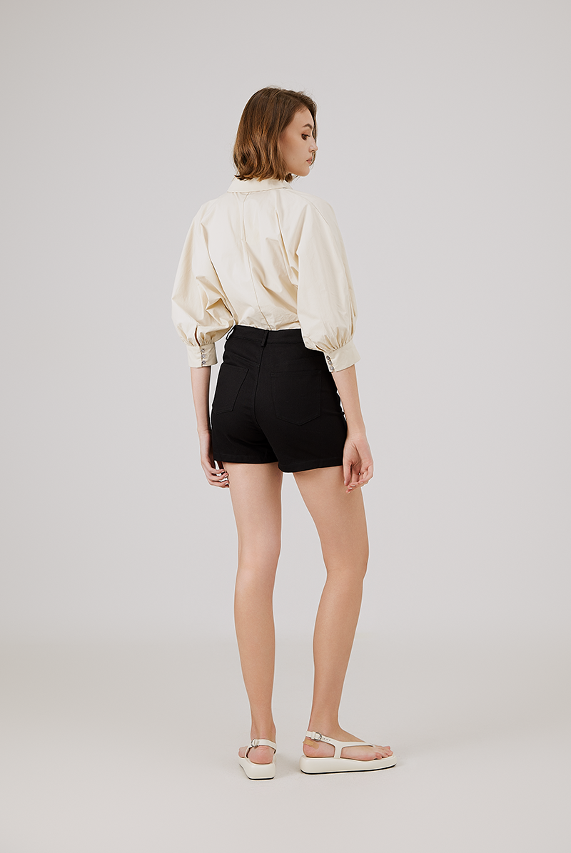 Highwaisted Cotton Shorts in Black