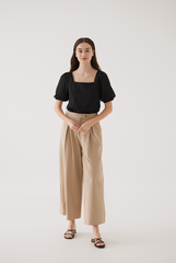 Adley Waffle Puff Sleeves Top in Black