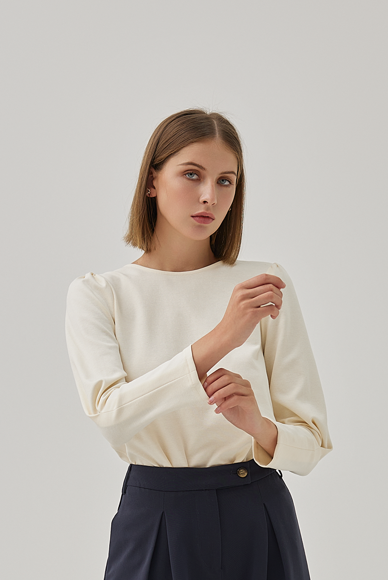 Acelin Ruched Long Sleeves Top in Cream