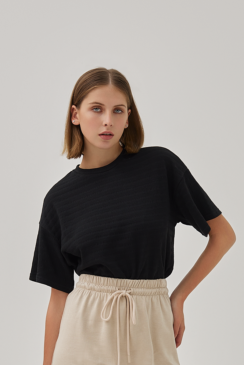 Gracie Oversized Boxy Tee in Black