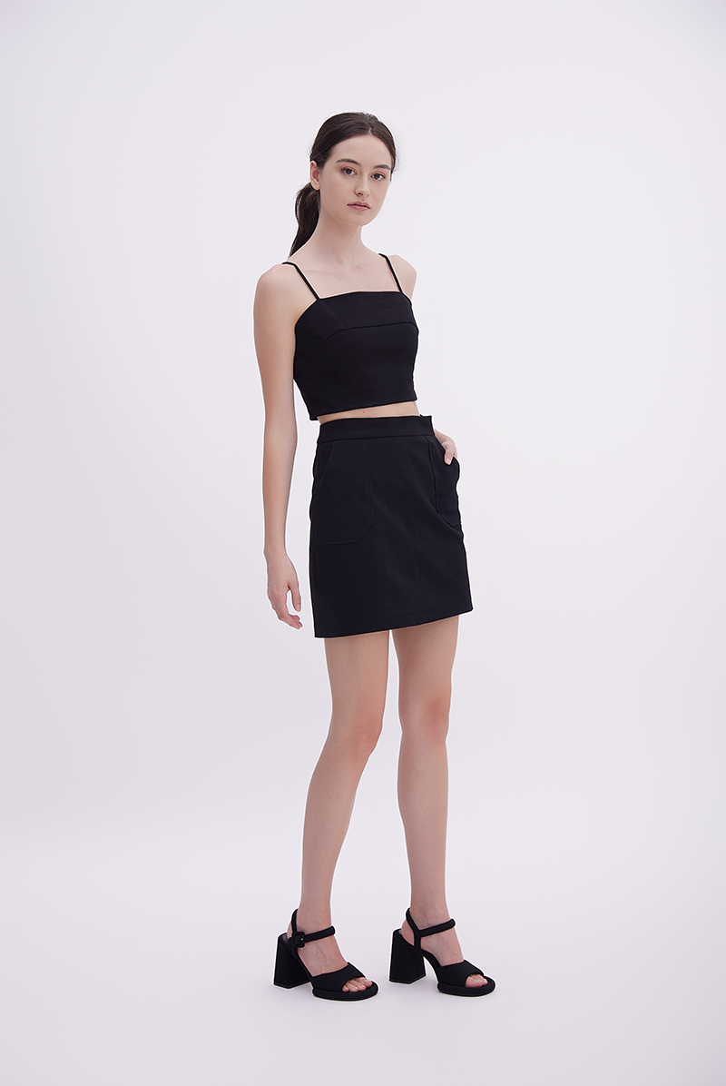 Ava Pintuck Crop Top in Black
