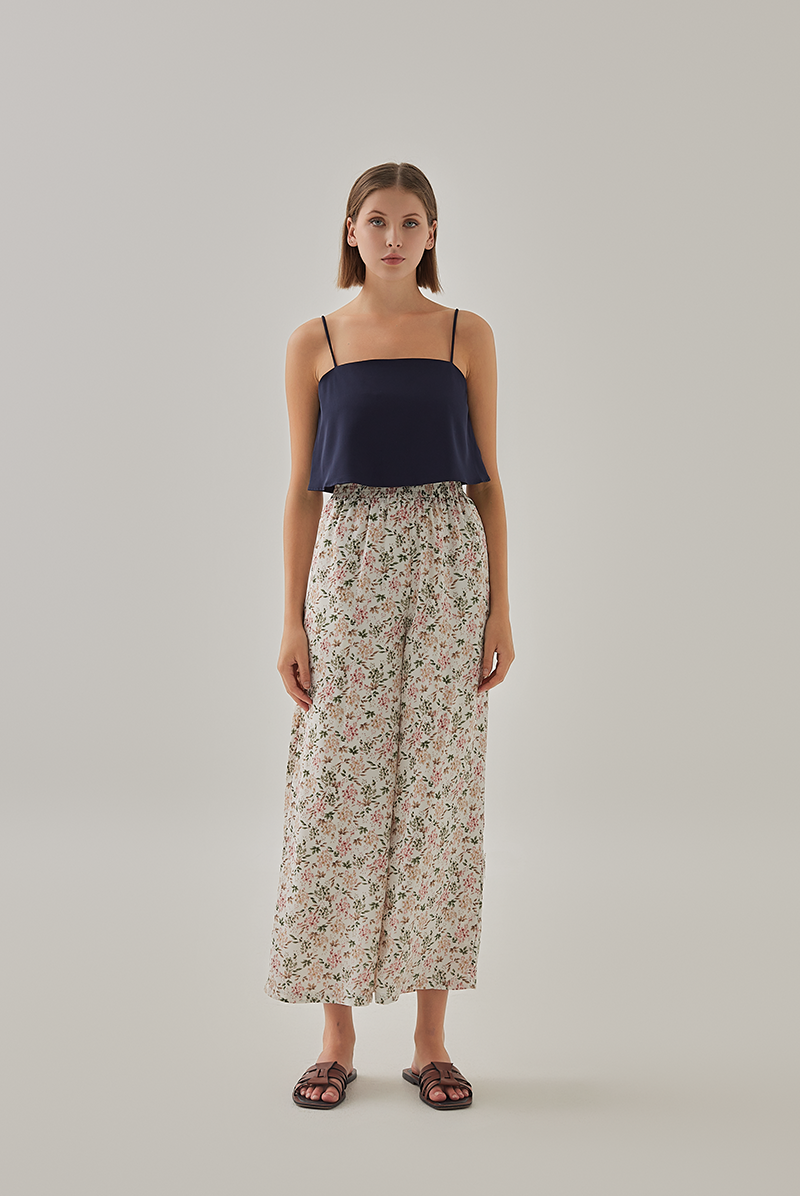 Jada Sleeveless Flowy Crop Top in Navy Blue