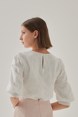 Raquel Floral Embroidery Top in White
