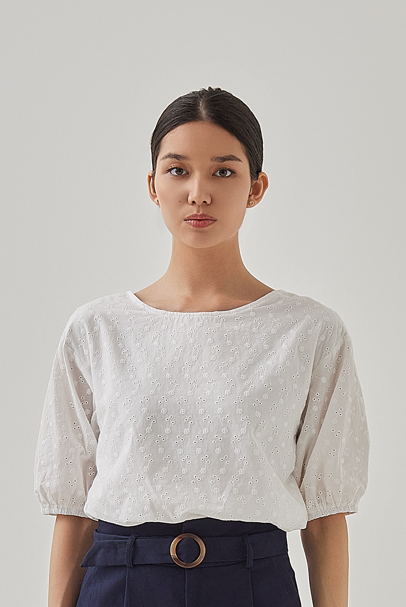 Ayla Floral Embroidery Blouse in White