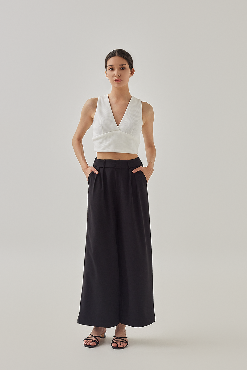 Reva Waffle Crop Vest Top in White