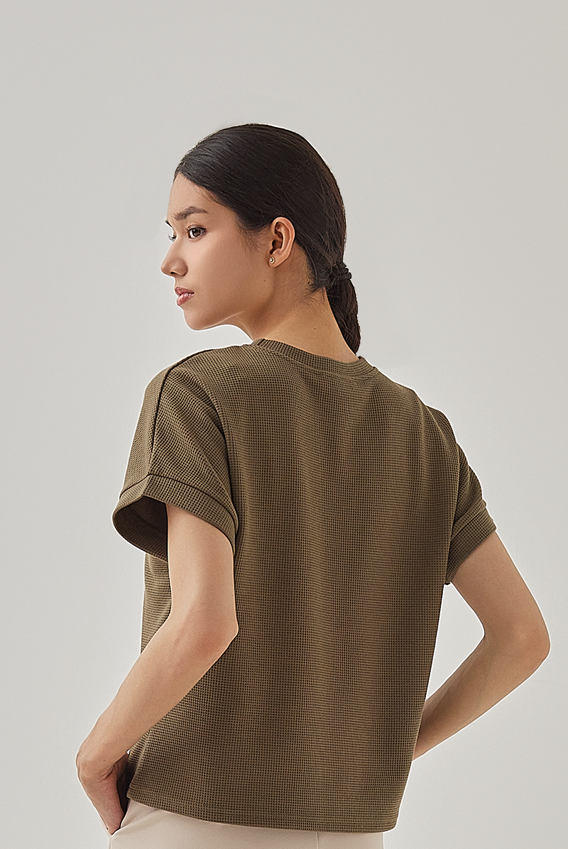 Cora Textured Cuffed Sleeves Tee in Olive Green