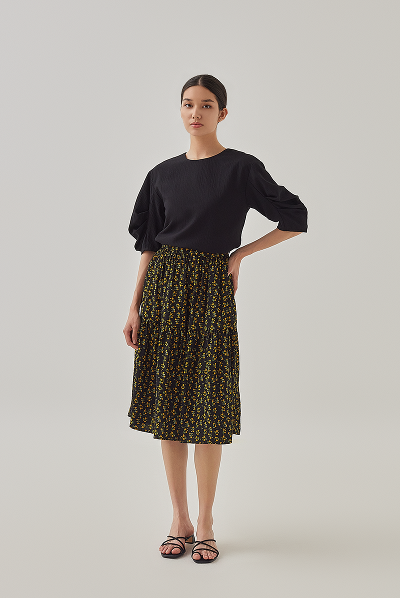 Pearlie Pleated Puff Sleeves Blouse in Black
