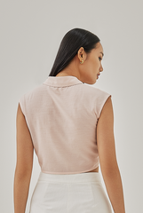 Endra Cropped Sleeveless Shirt in Rose