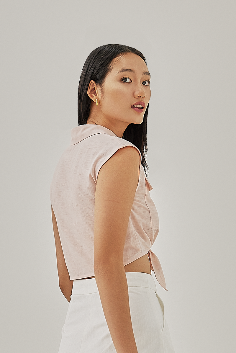 Endra Cropped Sleeveless Shirt in Rose