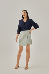 Isabelle Buttoned Blouse in Navy Blue