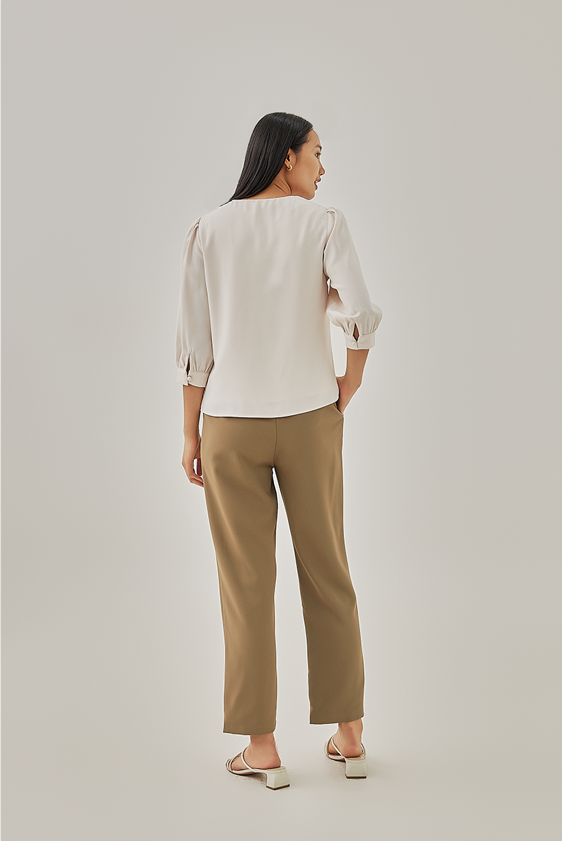 Isabelle Buttoned Blouse in Powder