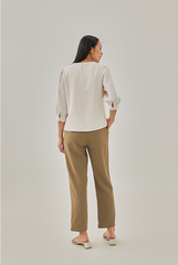 Isabelle Buttoned Blouse in Powder