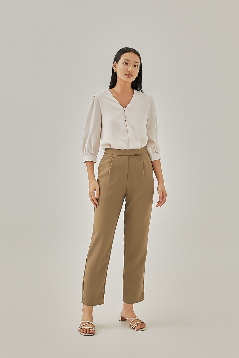 Isabelle Buttoned Blouse in Powder