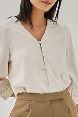 Isabelle Buttoned Blouse in Powder