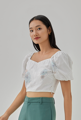 Daine Floral Embroidery Top in White 