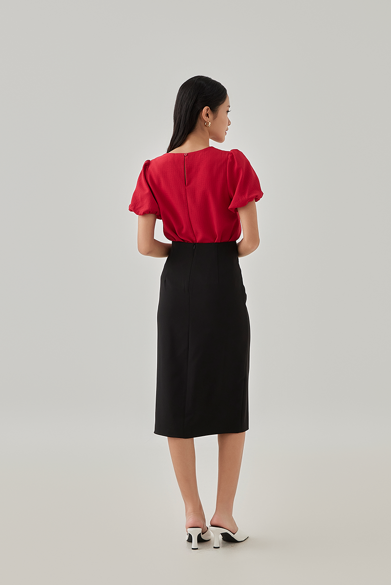 Eliza Puff Sleeves Textured Top in Cherry