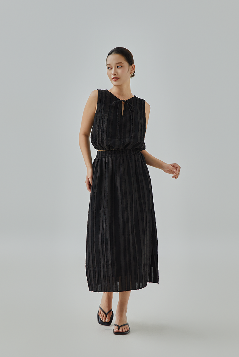 Melda Textured Blouson Top