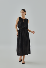 Melda Textured Blouson Top