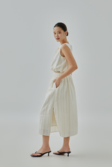 Melda Textured Blouson Top