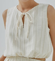Melda Textured Blouson Top