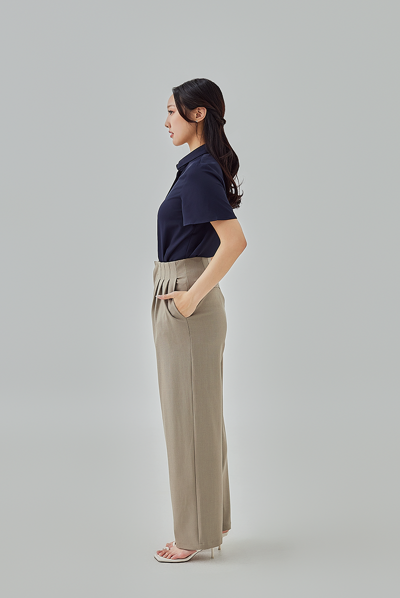 Tracie Hidden Button Shirt in Navy Blue