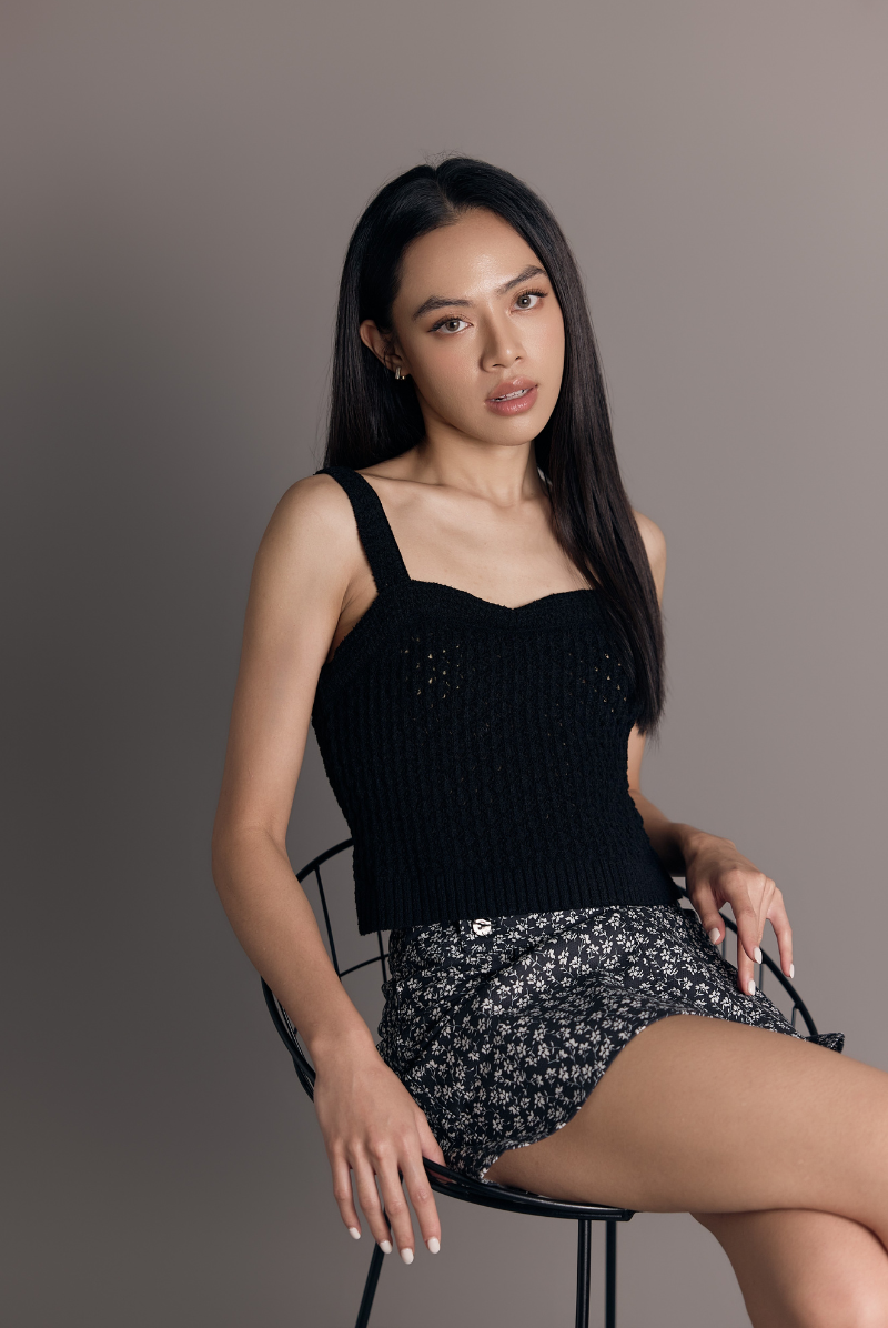 Dana Square Neck Knit Top