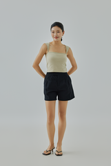 Eli Padded Bust Queen Anne Top