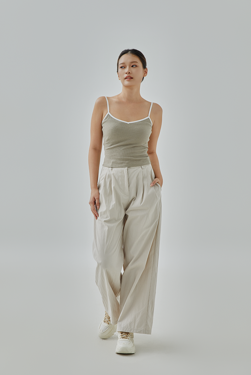 Leanda Contrast Binding Knit Top