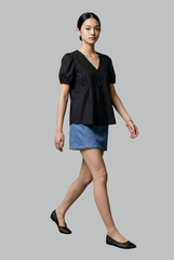 Elara Pintuck Top