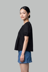 Elara Pintuck Top