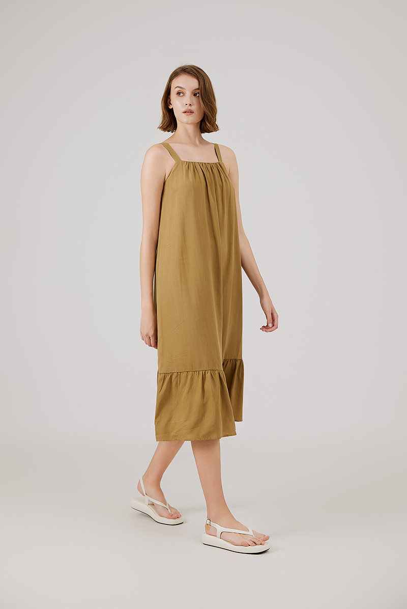 Drop Waist Dress in GoldenBrown