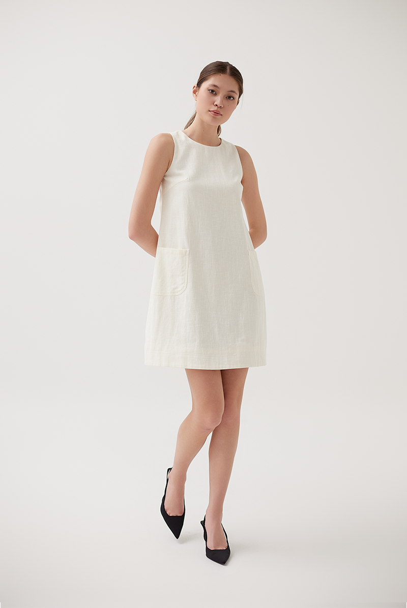 Front Patch Pockets Shift Dress in Cream